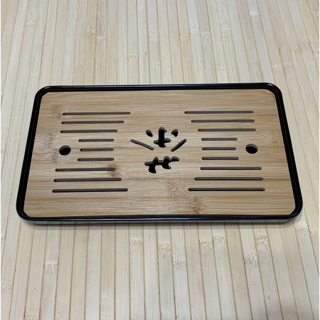 Чабань с пластиковым поддоном и бамбуковой столешницей